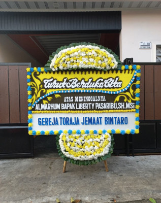 Papan Bunga Duka di Bitung Tengah