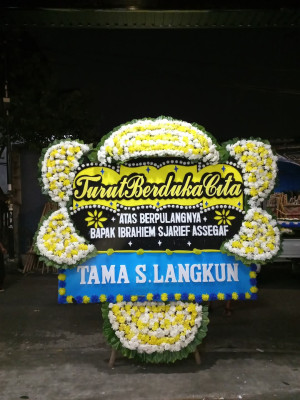 Papan Bunga Duka di Bitung Tengah